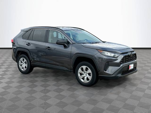 2021 Toyota RAV4 LE AWD photo