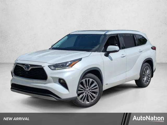 2022 Toyota Highlander Hybrid Platinum AWD photo