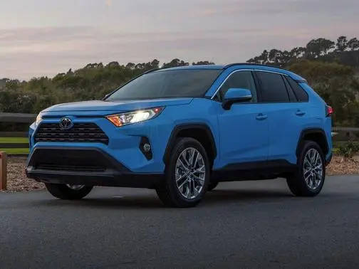 2021 Toyota RAV4 LE AWD photo