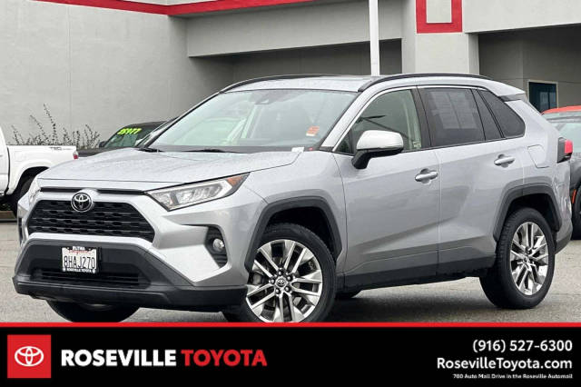 2019 Toyota RAV4 XLE FWD photo