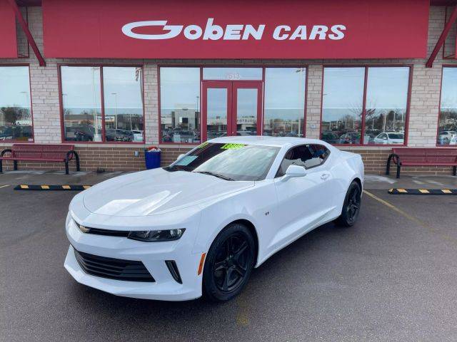 2017 Chevrolet Camaro 1LT RWD photo