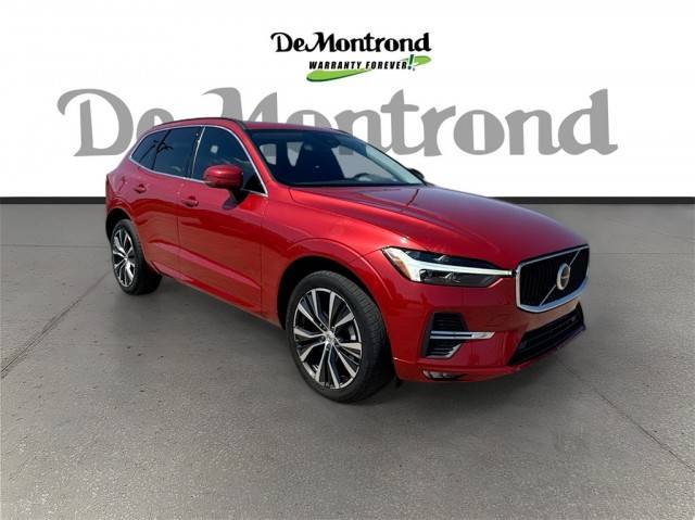 2022 Volvo XC60 Momentum FWD photo