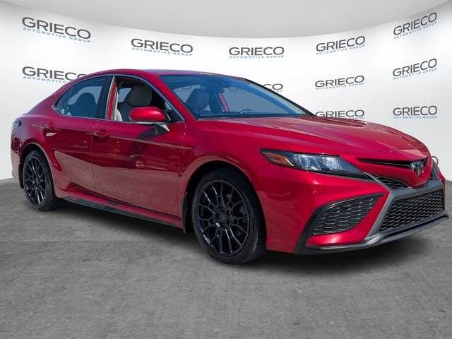 2022 Toyota Camry SE FWD photo