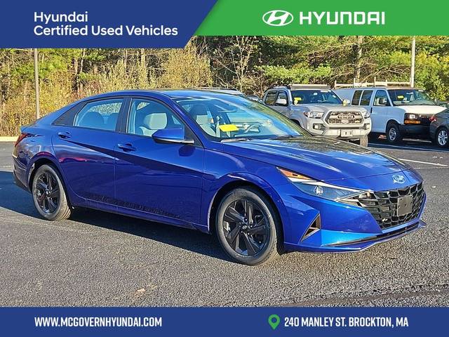 2022 Hyundai Elantra SEL FWD photo