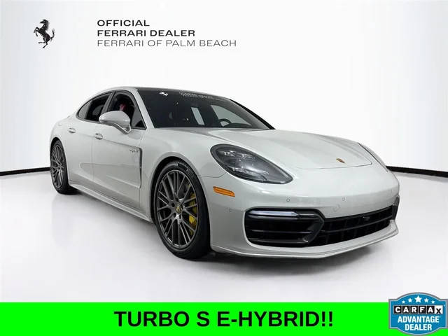 2022 Porsche Panamera Turbo S E-Hybrid AWD photo