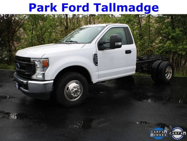 2022 Ford F-350 Super Duty XL RWD photo