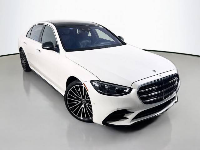 2022 Mercedes-Benz S-Class S 500 AWD photo