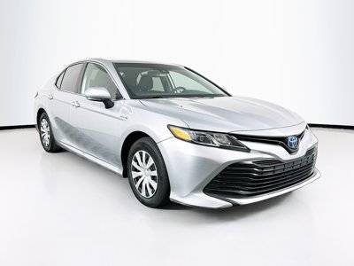 2020 Toyota Camry Hybrid LE FWD photo