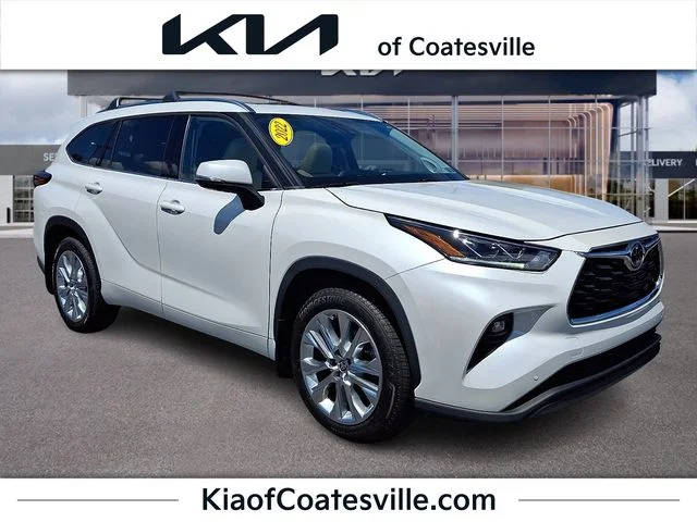 2022 Toyota Highlander Limited AWD photo