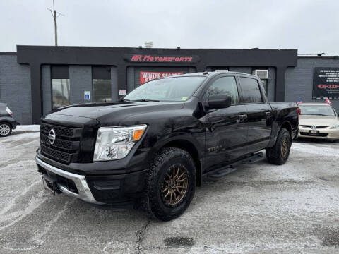 2021 Nissan Titan SV 4WD photo