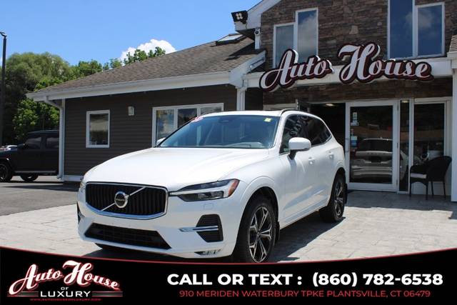 2022 Volvo XC60 Momentum AWD photo