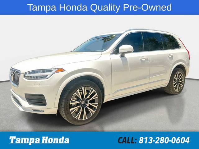 2022 Volvo XC90 Momentum FWD photo