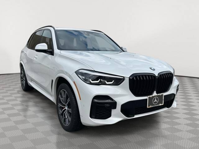 2022 BMW X5 M50i AWD photo