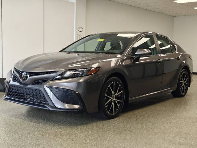 2022 Toyota Camry SE FWD photo