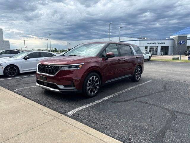 2022 Kia Carnival EX FWD photo