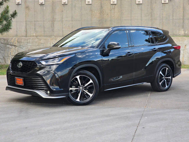 2022 Toyota Highlander XSE AWD photo