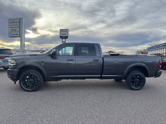 2022 Ram 3500 Laramie 4WD photo