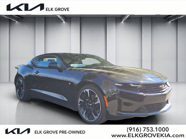 2021 Chevrolet Camaro 2LT RWD photo