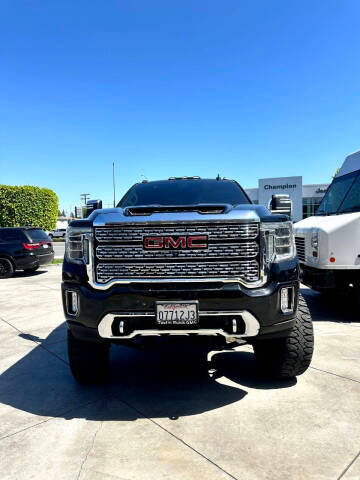 2022 GMC Sierra 2500HD Denali 4WD photo