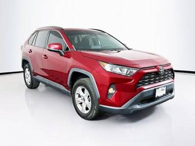 2021 Toyota RAV4 XLE AWD photo