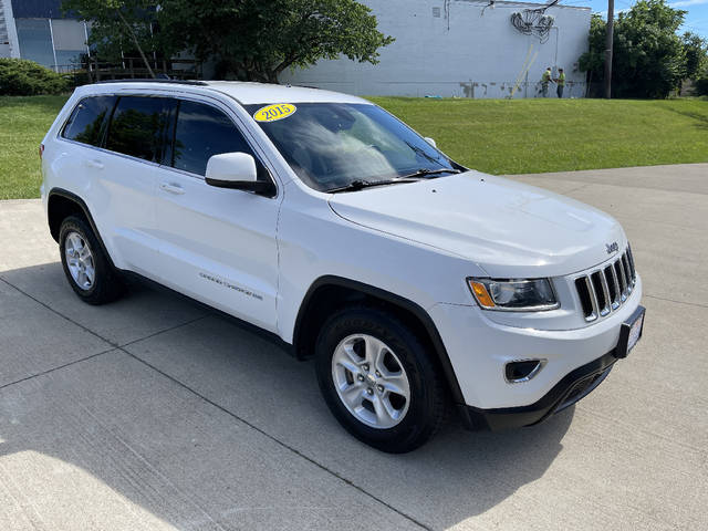 2015 Jeep Grand Cherokee Laredo 4WD photo