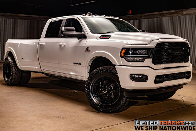 2022 Ram 3500 Limited 4WD photo
