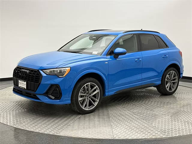 2022 Audi Q3 S line Premium AWD photo