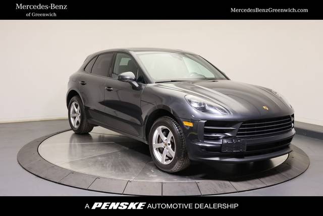 2021 Porsche Macan AWD photo