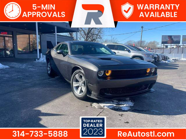 2018 Dodge Challenger SXT RWD photo