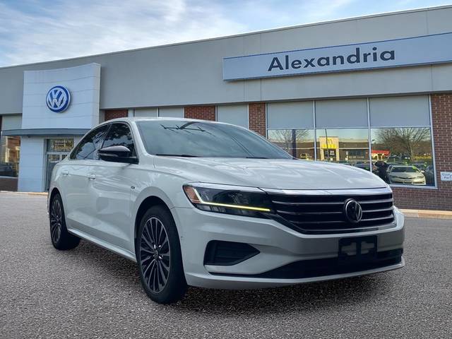 2022 Volkswagen Passat 2.0T Limited Edition FWD photo