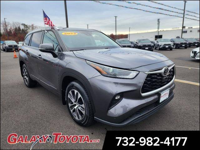 2022 Toyota Highlander XLE AWD photo