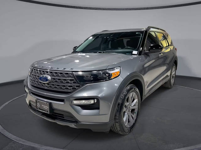 2022 Ford Explorer XLT 4WD photo