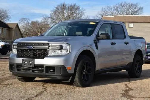 2022 Ford Maverick XLT AWD photo