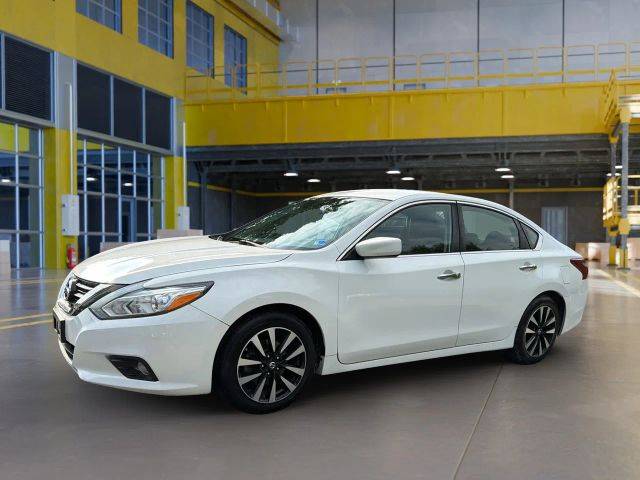 2018 Nissan Altima 2.5 SV FWD photo