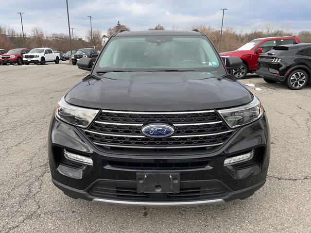 2021 Ford Explorer XLT 4WD photo