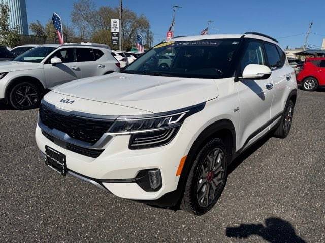 2022 Kia Seltos SX AWD photo