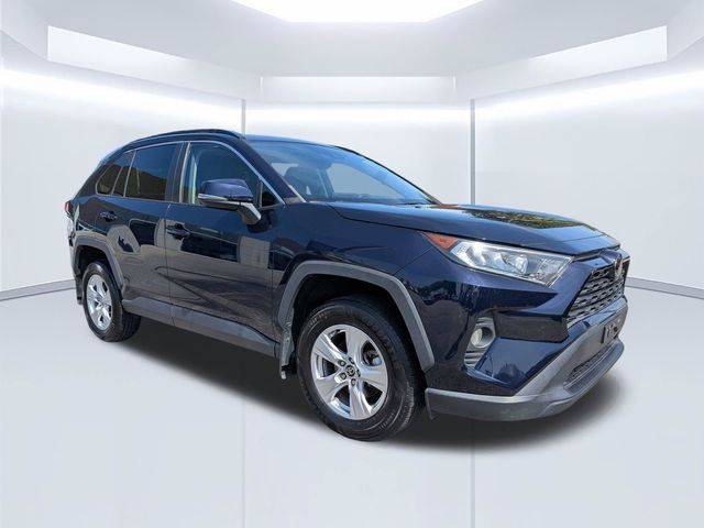 2021 Toyota RAV4 XLE AWD photo