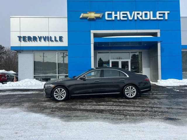 2022 Mercedes-Benz S-Class S 500 AWD photo