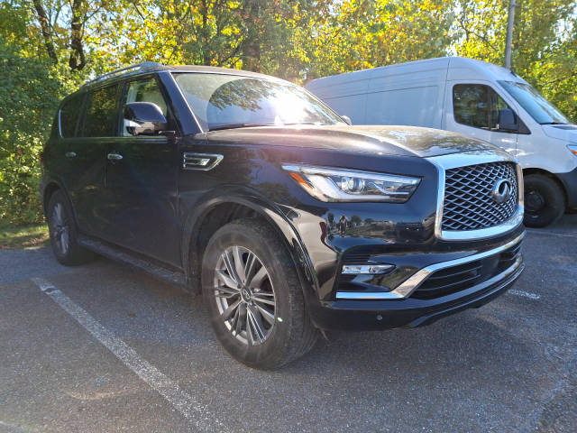 2022 Infiniti QX80 LUXE 4WD photo