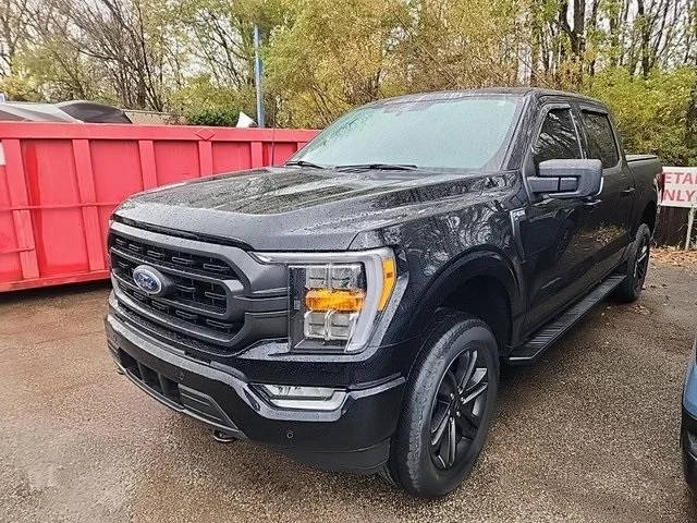 2021 Ford F-150 XLT 4WD photo