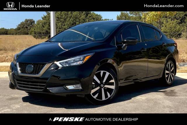 2021 Nissan Versa SR FWD photo