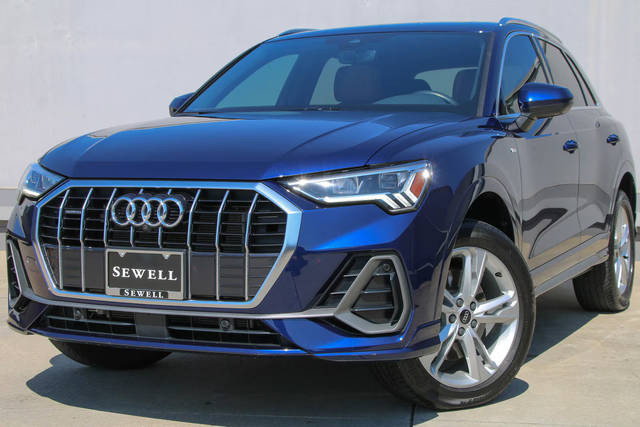 2022 Audi Q3 S line Premium Plus AWD photo