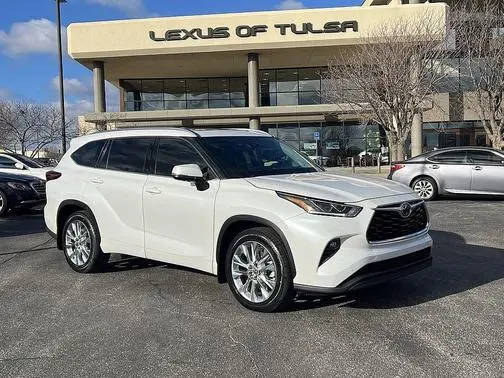 2022 Toyota Highlander Limited AWD photo