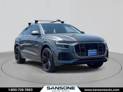2022 Audi Q8 Prestige AWD photo