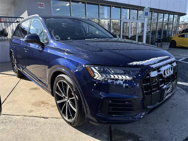 2022 Audi Q7 Prestige AWD photo