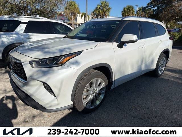 2022 Toyota Highlander Limited FWD photo