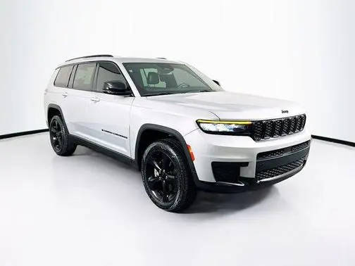 2021 Jeep Grand Cherokee L Altitude 4WD photo