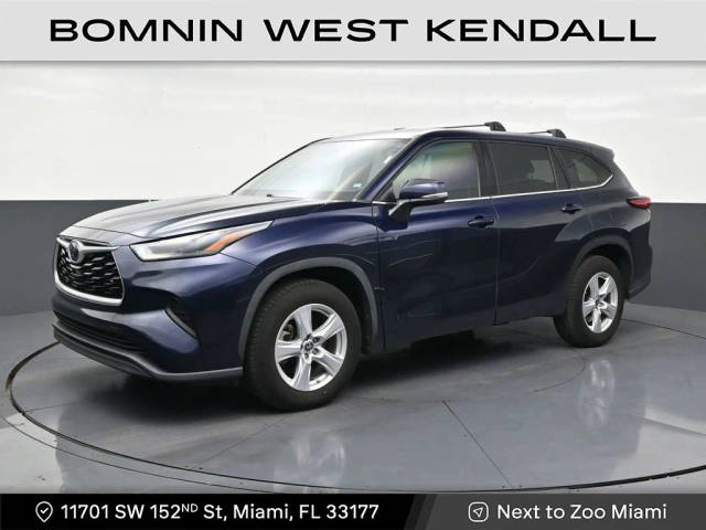 2022 Toyota Highlander L FWD photo