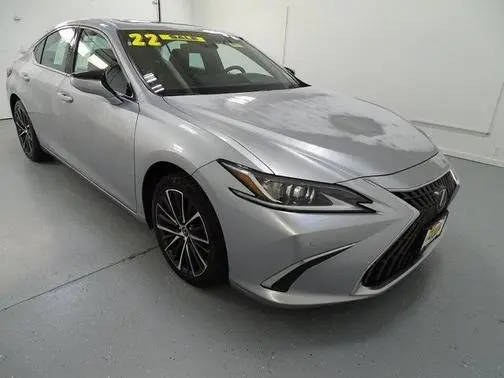 2022 Lexus ES ES 350 FWD photo