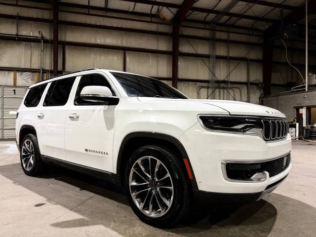 2022 Jeep Wagoneer Series III 4WD photo